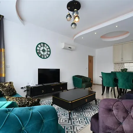Yekta Atrium Two-room For Rent Just 350 Meters From The Sea In Mahmutlar, Comfortable Living By The Coast